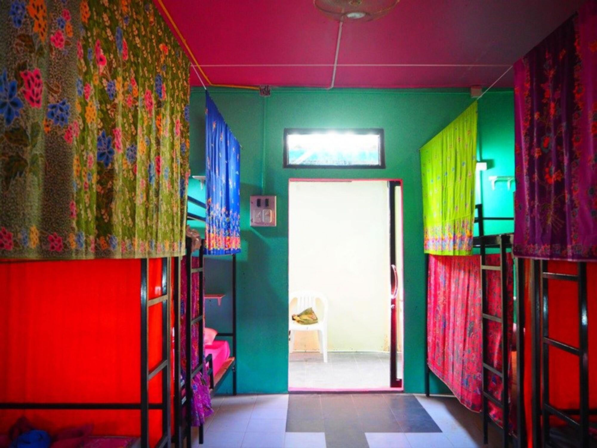 Cha-Ba Bungalow & Art Gallery Koh Lanta Exterior photo